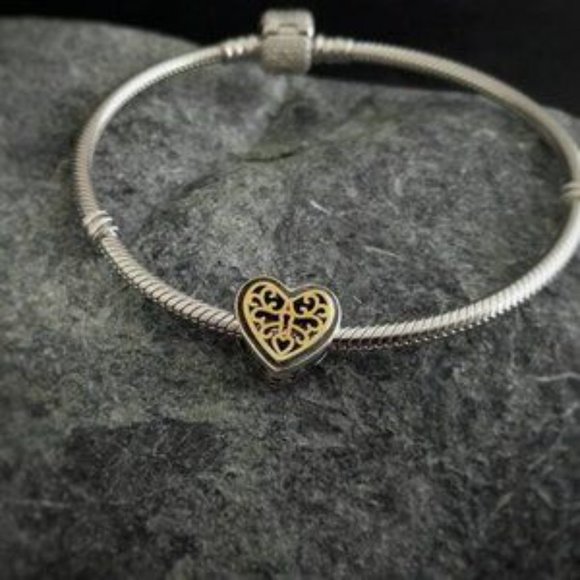 Pandora - Reveal Your Love Heart Locket Pendant - Picture 6 of 7